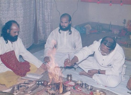 माननीय केंद्रीयमंत्री श्री सीपी ठाकुर जी अनुष्ठान में भाग लेते हुए। (फाइल फोटो)	