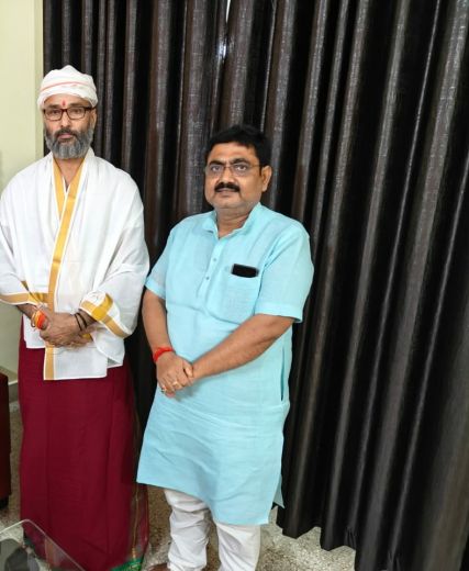 पुर्व मंत्री आलोक रंजन झा